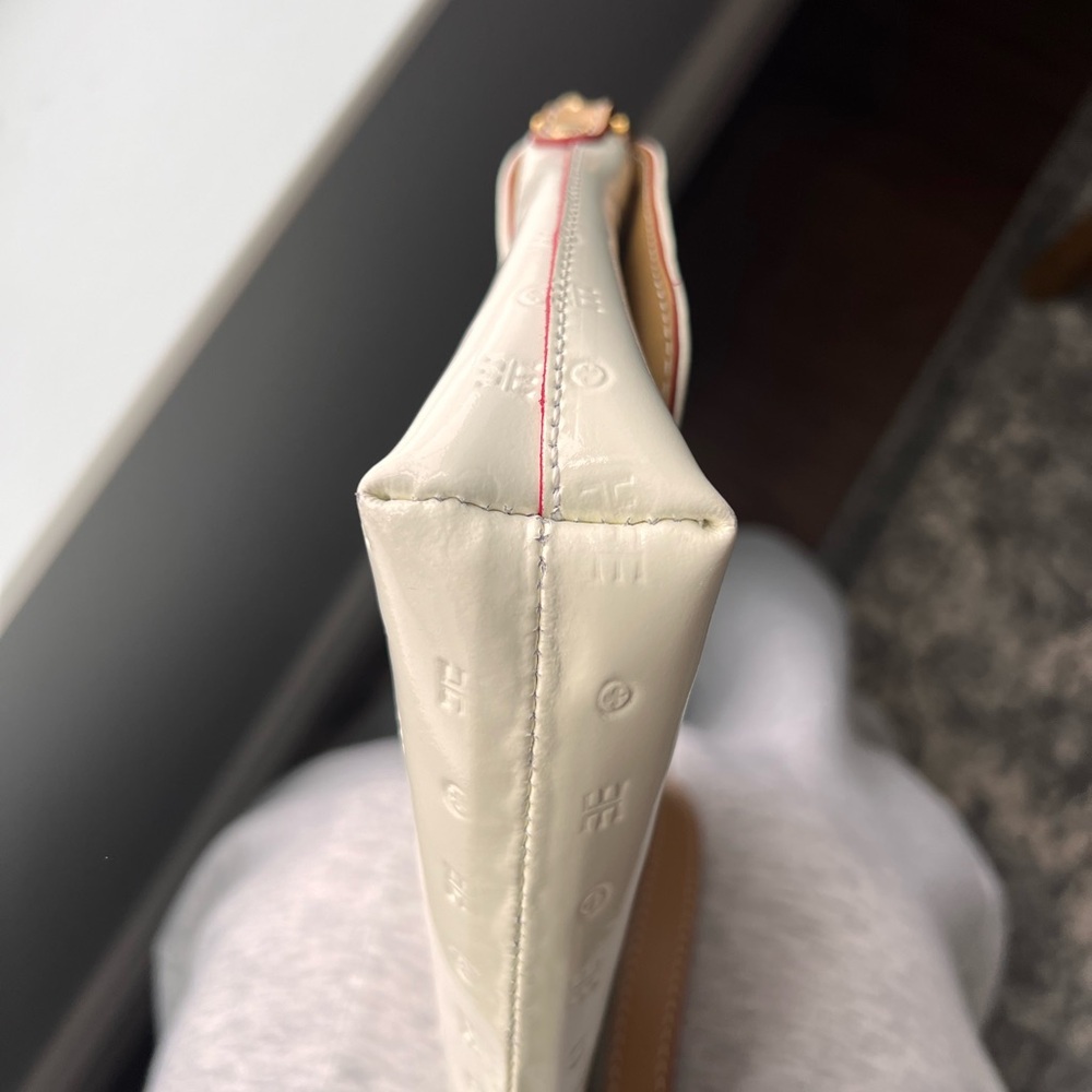 Arcadia Leather Crossbody Bag - Picture 11 of 12